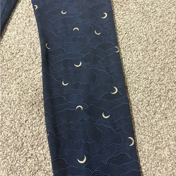 ZYIA‎ Navy Terrace Moon Luxe Leggings Size 6-8 - Picture 3 of 7